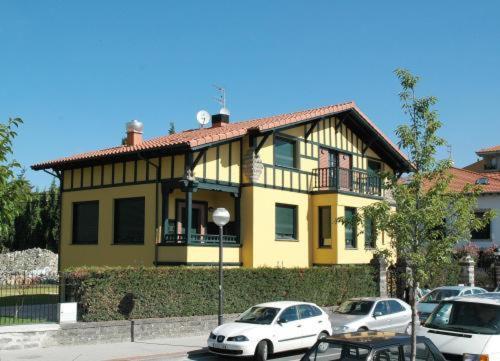 Hotel Restaurante Aldama Amurrio Kültér fotó