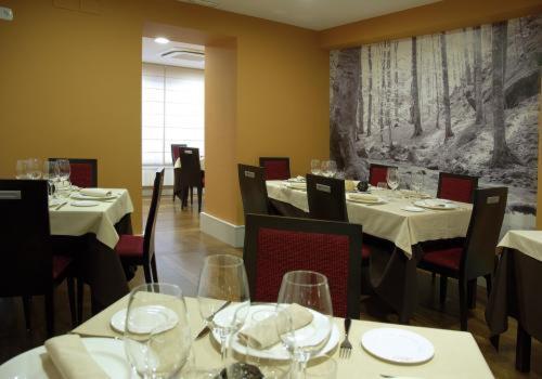 Hotel Restaurante Aldama Amurrio Kültér fotó