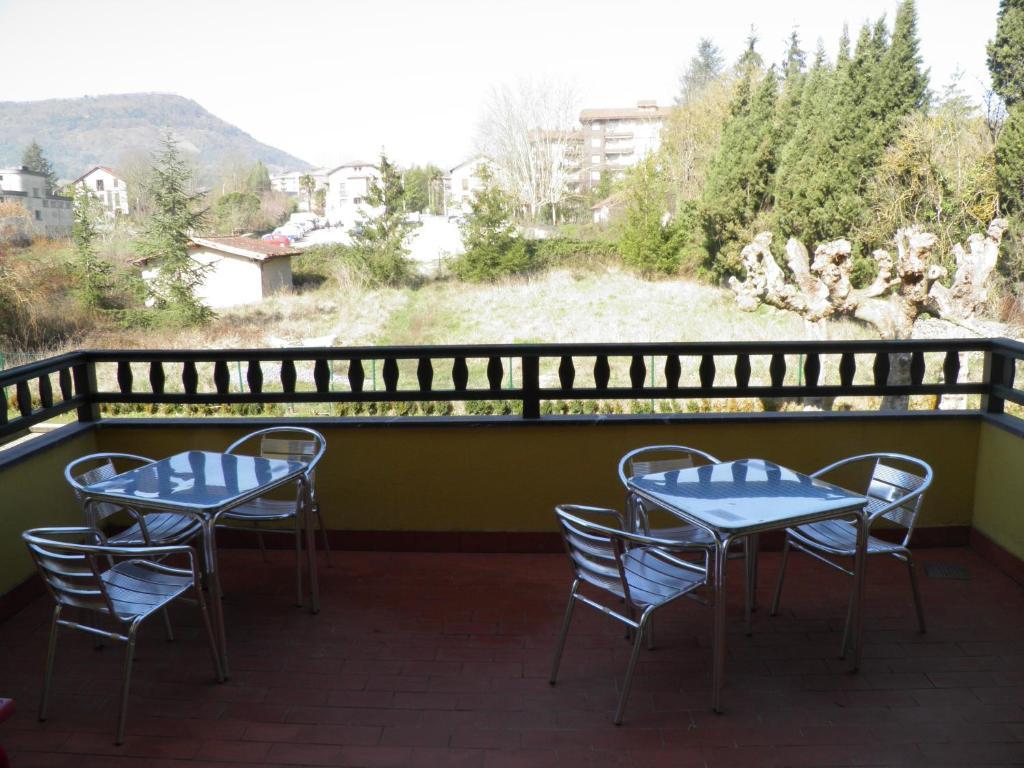 Hotel Restaurante Aldama Amurrio Kültér fotó