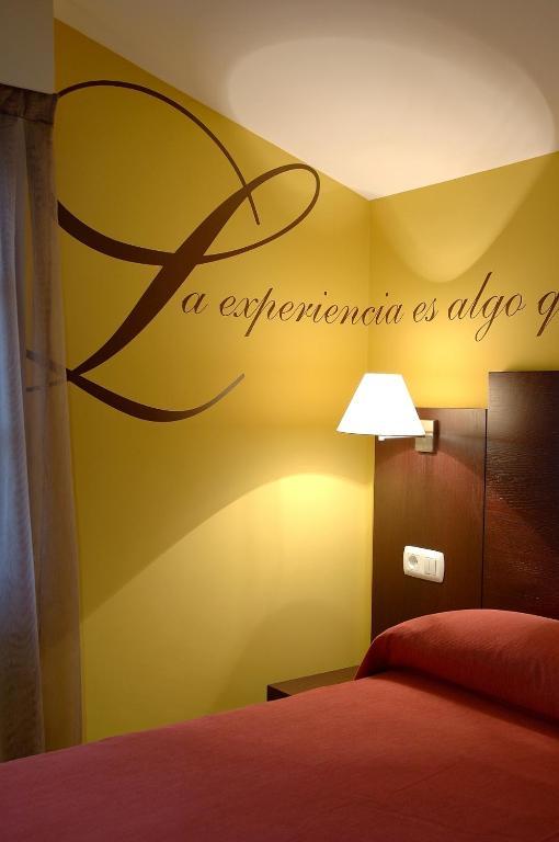 Hotel Restaurante Aldama Amurrio Kültér fotó